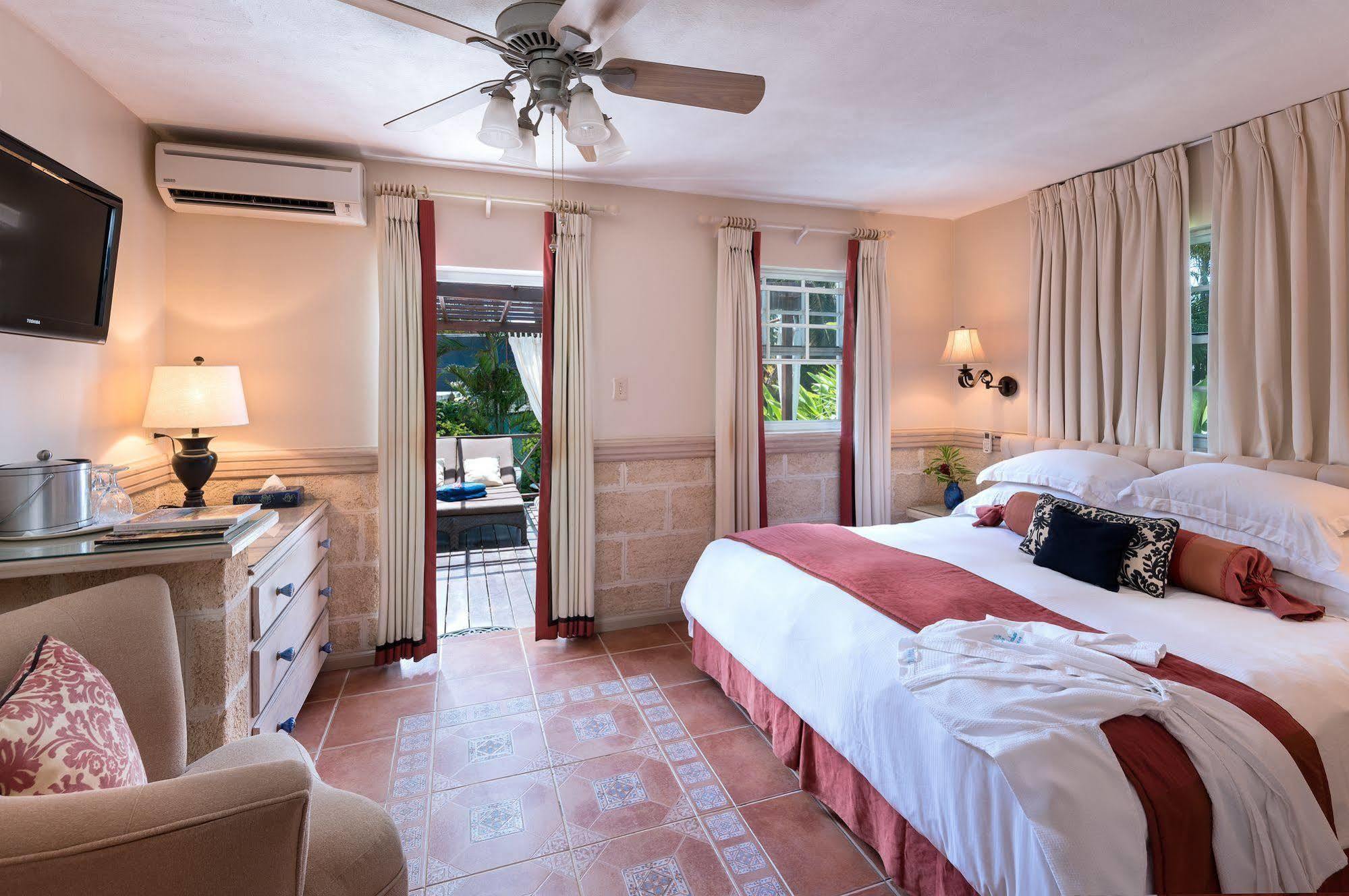 Little Arches Boutique Hotel - Adults Only Oistins Exterior foto