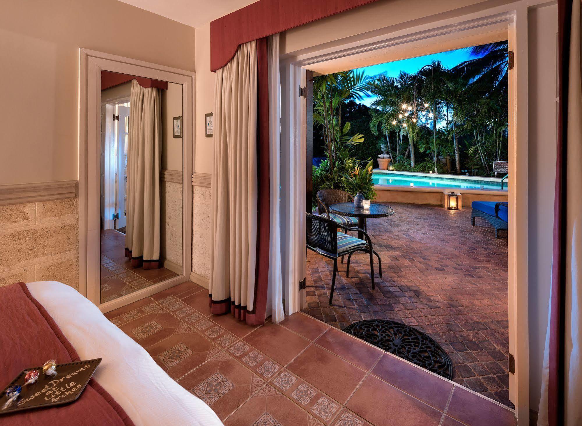 Little Arches Boutique Hotel - Adults Only Oistins Exterior foto